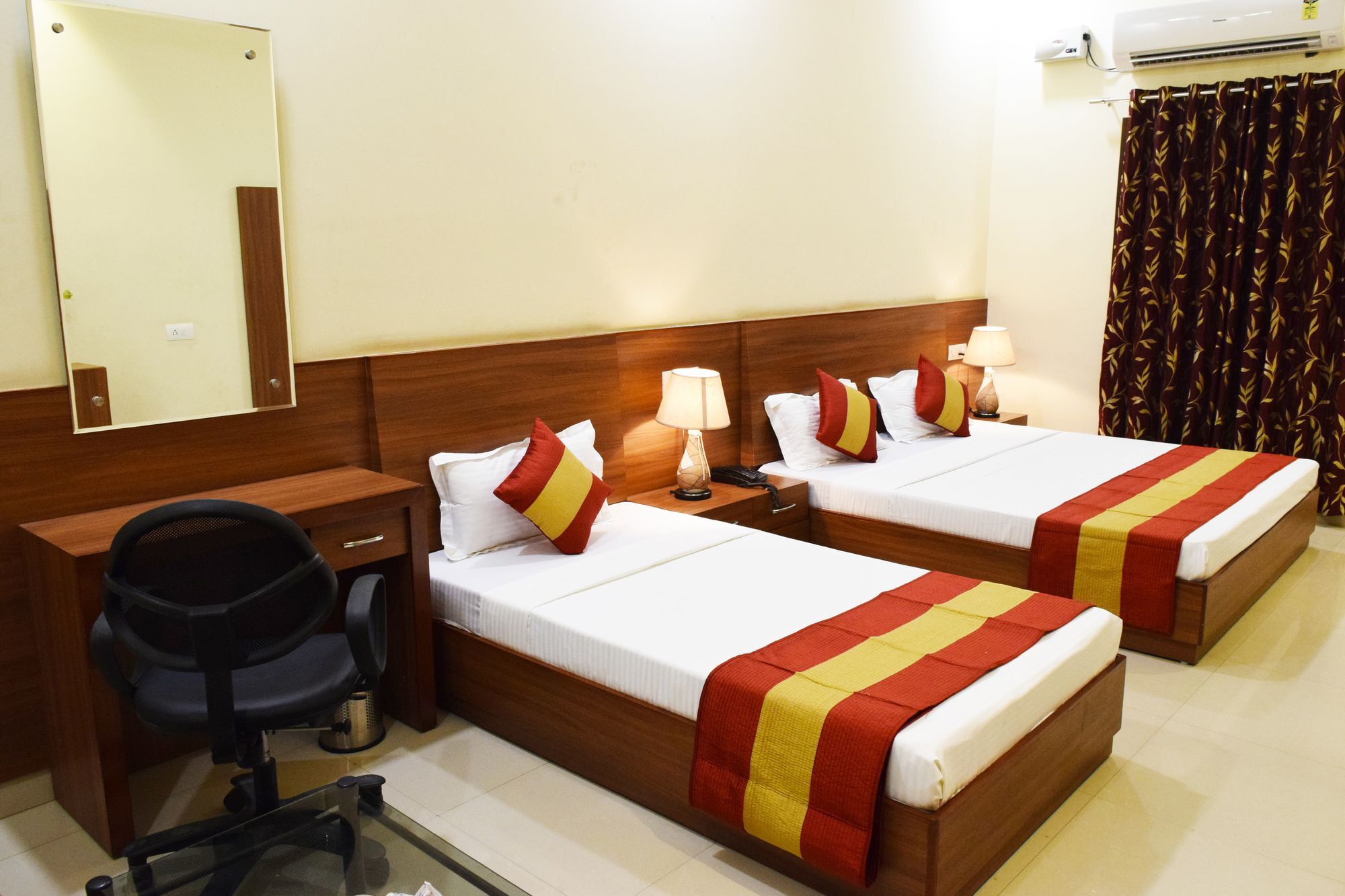 Hotel Palace Amritsar Dış mekan fotoğraf
