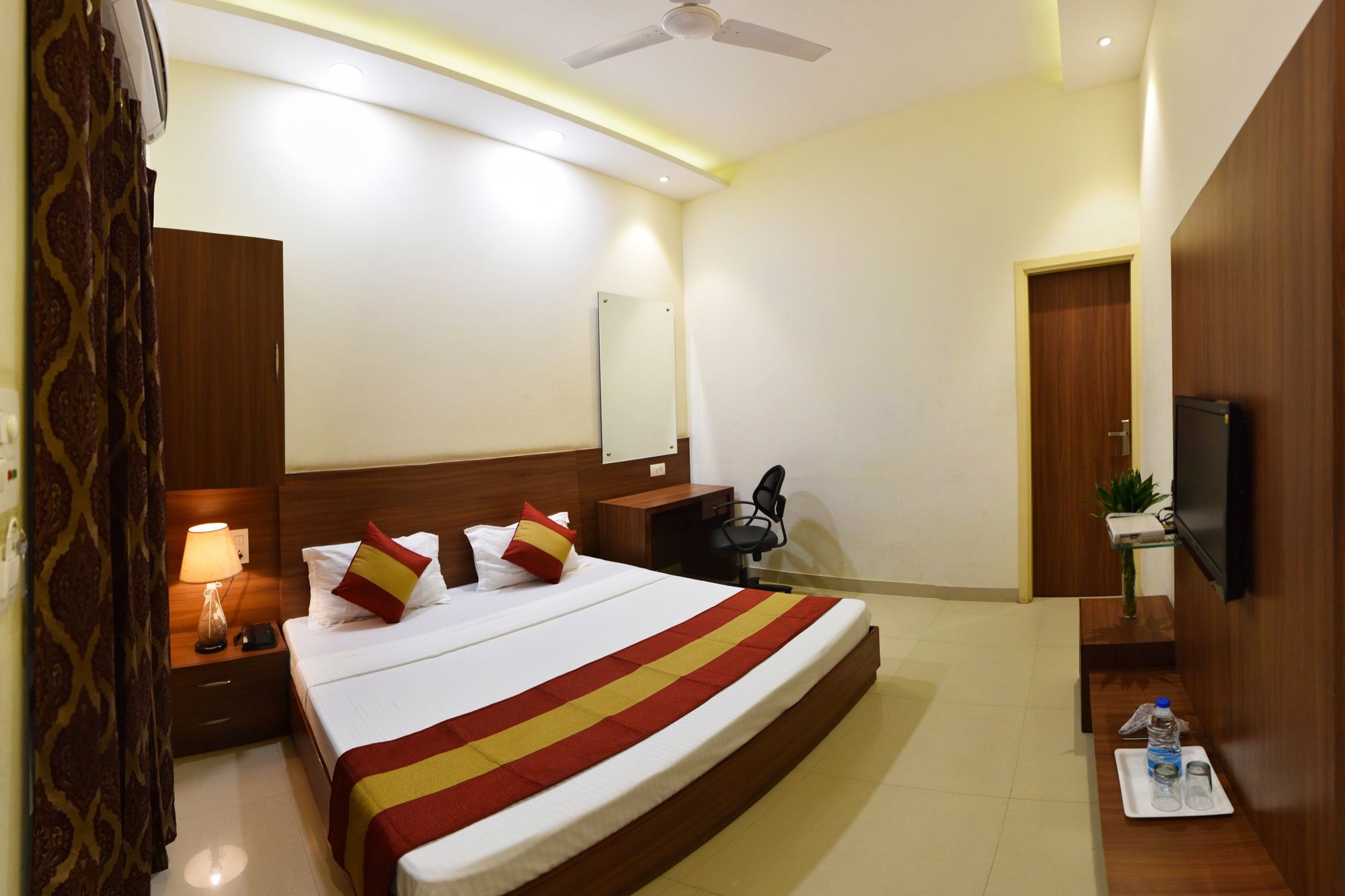Hotel Palace Amritsar Dış mekan fotoğraf